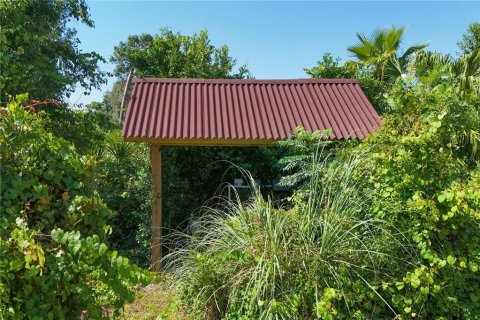 House in Tavares, Florida 4 bedrooms, 237.37 sq.m. № 1856497 - photo 9