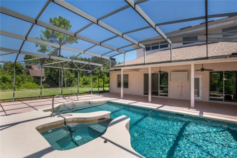 House in Tavares, Florida 4 bedrooms, 237.37 sq.m. № 1856497 - photo 14