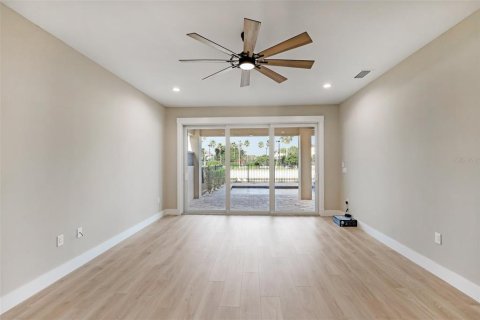 Casa en venta en Palm Coast, Florida, 3 dormitorios, 251.67 m2 № 1845059 - foto 20