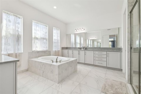 Купить виллу или дом в Уэсли-Чепел, Флорида 7 комнат, 418.15м2, № 1524524 - фото 9