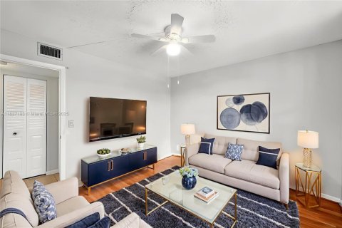Copropriété à vendre à Margate, Floride: 2 chambres, 92.9 m2 № 1825559 - photo 11