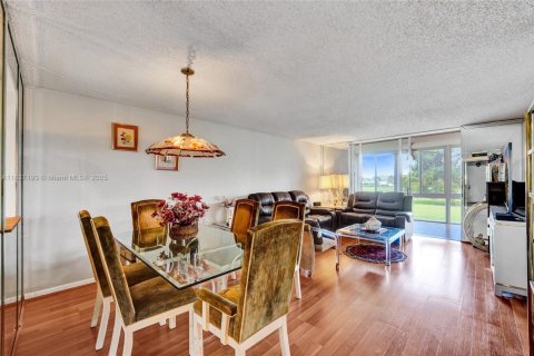 Copropriété à vendre à Margate, Floride: 2 chambres, 92.9 m2 № 1825559 - photo 25