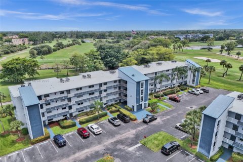 Copropriété à vendre à Margate, Floride: 2 chambres, 92.9 m2 № 1825559 - photo 3