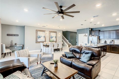 House in Davenport, Florida 10 bedrooms, 408.68 sq.m. № 1831788 - photo 7