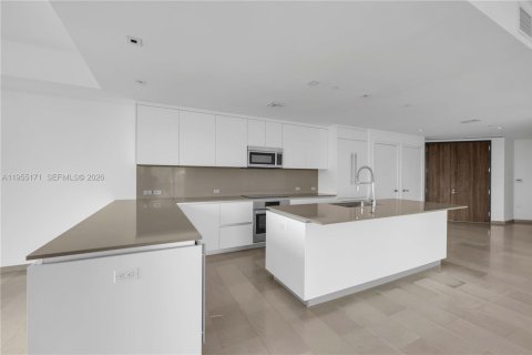 Copropriété à vendre à Miami, Floride: 4 chambres, 277.87 m2 № 2153391 - photo 2