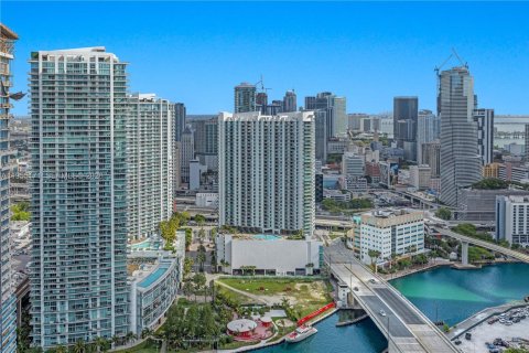 Copropriété à vendre à Miami, Floride: 4 chambres, 277.87 m2 № 2153391 - photo 16