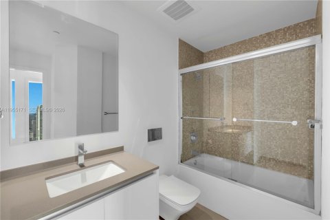 Copropriété à vendre à Miami, Floride: 4 chambres, 277.87 m2 № 2153391 - photo 23