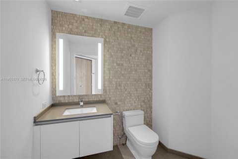 Copropriété à vendre à Miami, Floride: 4 chambres, 277.87 m2 № 2153391 - photo 18