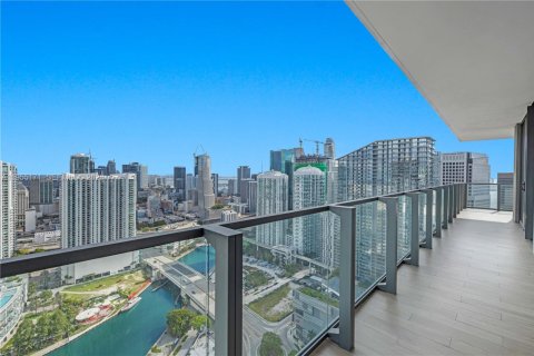 Copropriété à vendre à Miami, Floride: 4 chambres, 277.87 m2 № 2153391 - photo 11