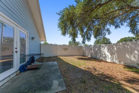 House in Largo, Florida 3 bedrooms, 96.9 sq.m. № 2393921 - photo 19