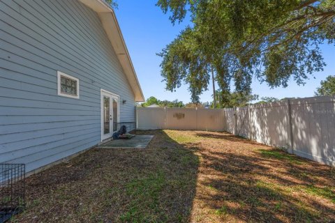 House in Largo, Florida 3 bedrooms, 96.9 sq.m. № 2393921 - photo 22