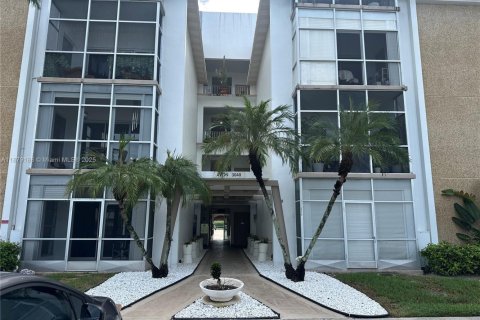 Condo à Oakland Park, Floride, 1 chambre  № 1981130