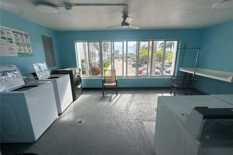 Copropriété à vendre à Oakland Park, Floride: 1 chambre, 55.74 m2 № 1981130 - photo 7