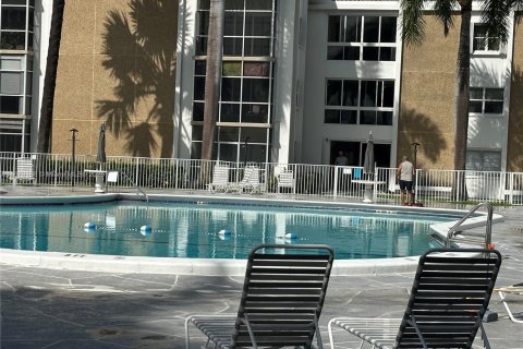 Copropriété à vendre à Oakland Park, Floride: 1 chambre, 55.74 m2 № 1981130 - photo 4