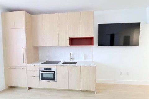 Condo in Miami, Florida, 3 rooms  № 2184811 - photo 7