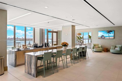 Copropriété à vendre à Miami, Floride: 2 chambres, 105.35 m2 № 1957757 - photo 30