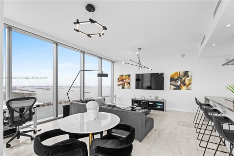 Copropriété à vendre à Miami, Floride: 2 chambres, 105.35 m2 № 1957757 - photo 1