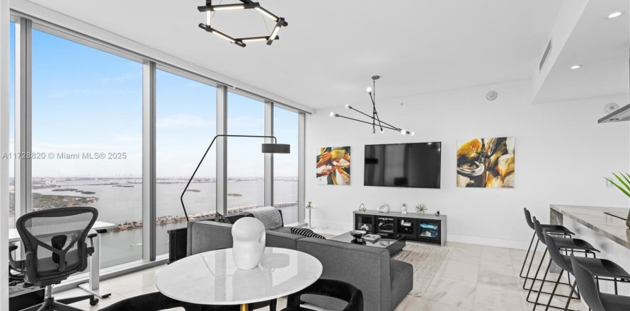 Condo à Miami, Floride, 2 chambres № 1957757