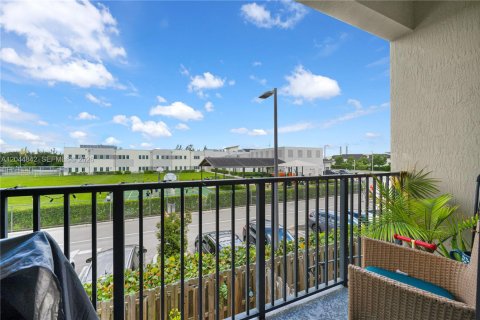 Copropriété à vendre à Doral, Floride: 2 chambres, 105.44 m2 № 2272444 - photo 26