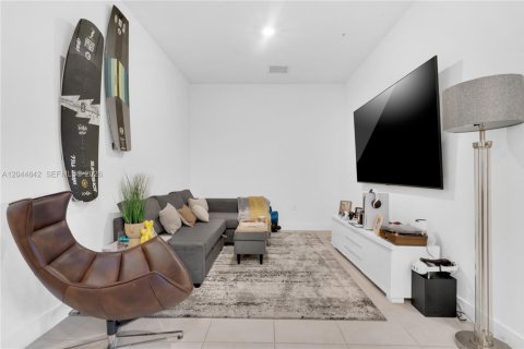Copropriété à vendre à Doral, Floride: 2 chambres, 105.44 m2 № 2272444 - photo 16