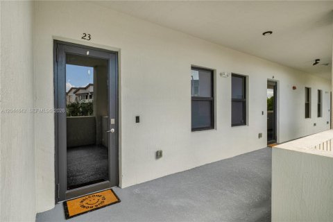 Copropriété à vendre à Doral, Floride: 2 chambres, 105.44 m2 № 2272444 - photo 27