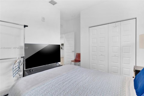 Copropriété à vendre à Doral, Floride: 2 chambres, 105.44 m2 № 2272444 - photo 10