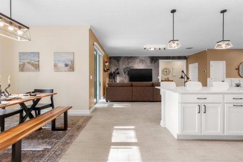 House in Palm Coast, Florida 4 bedrooms, 214.23 sq.m. № 1902109 - photo 9