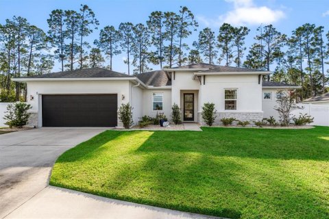House in Palm Coast, Florida 4 bedrooms, 214.23 sq.m. № 1902109 - photo 1