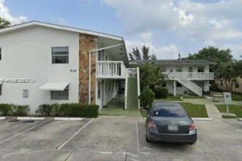 Condominio en Lake Worth, Florida, 2 dormitorios  № 2054722