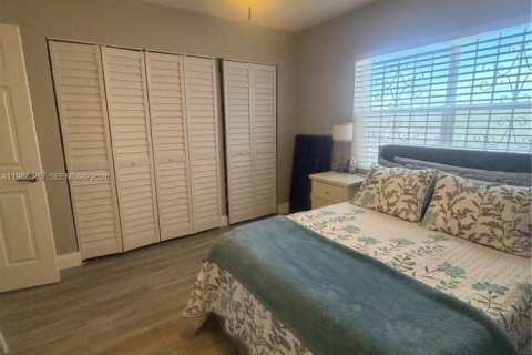 Купить кондоминиум в Санрайз, Флорида 2 спальни, 95.22м2, № 2030840 - фото 9