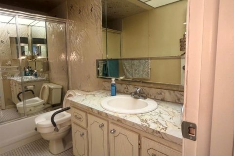 Купить кондоминиум в Санрайз, Флорида 2 спальни, 95.22м2, № 2030840 - фото 11