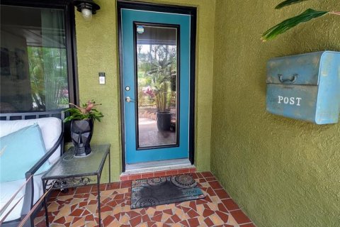 House in Saint Petersburg, Florida 3 bedrooms, 140.28 sq.m. № 1754824 - photo 10