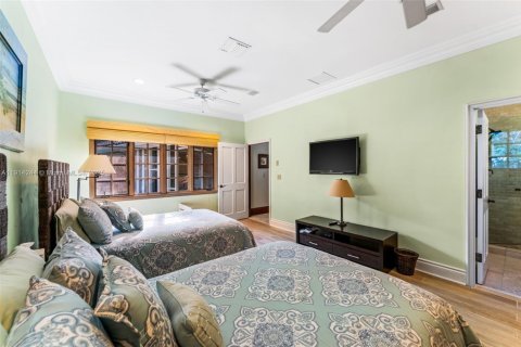 Villa ou maison à vendre à Miami, Floride: 3 chambres, 375.33 m2 № 1971349 - photo 21