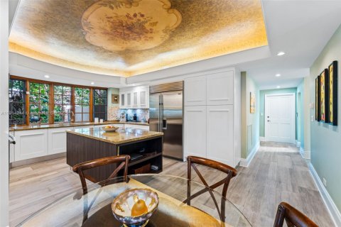 Villa ou maison à vendre à Miami, Floride: 3 chambres, 375.33 m2 № 1971349 - photo 7