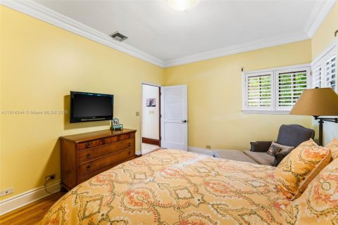 Villa ou maison à vendre à Miami, Floride: 3 chambres, 375.33 m2 № 1971349 - photo 15