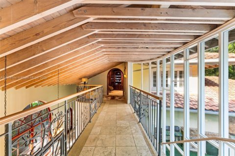 Villa ou maison à vendre à Miami, Floride: 3 chambres, 375.33 m2 № 1971349 - photo 13