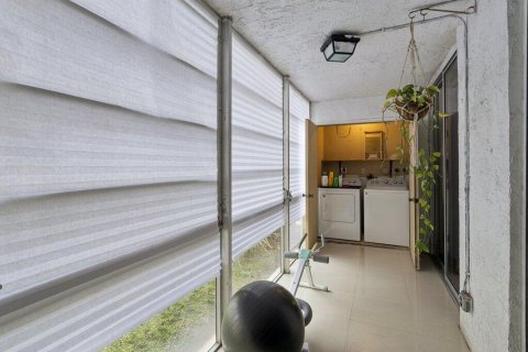 Купить кондоминиум в Лодердейл-Лейкс, Флорида 3 комнаты, 66.98м2, № 2243271 - фото 13