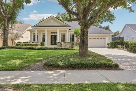 House in Windermere, Florida 4 bedrooms, 218.97 sq.m. № 2206609 - photo 2