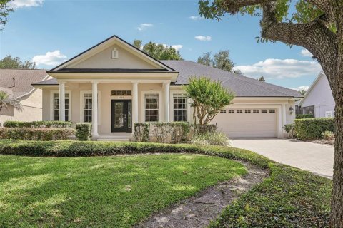 House in Windermere, Florida 4 bedrooms, 218.97 sq.m. № 2206609
