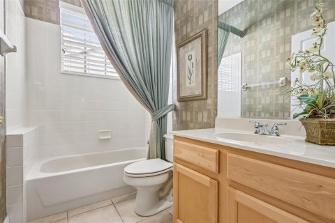 House in Windermere, Florida 4 bedrooms, 218.97 sq.m. № 2206609 - photo 25