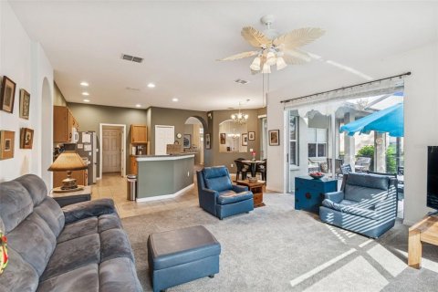 House in Hudson, Florida 3 bedrooms, 190.17 sq.m. № 2101187 - photo 17