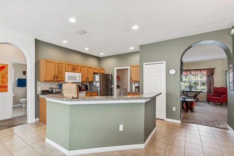 House in Hudson, Florida 3 bedrooms, 190.17 sq.m. № 2101187 - photo 13