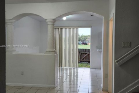 Adosado en alquiler en Homestead, Florida, 3 dormitorios, 120.96 m2 № 2004107 - foto 3