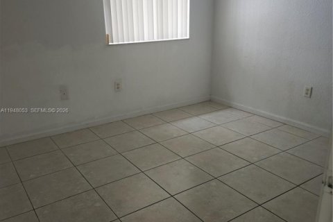 Adosado en alquiler en Homestead, Florida, 3 dormitorios, 120.96 m2 № 2004107 - foto 9