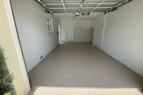 House in Margate, Florida 3 bedrooms, 136.38 sq.m. № 2083593 - photo 2