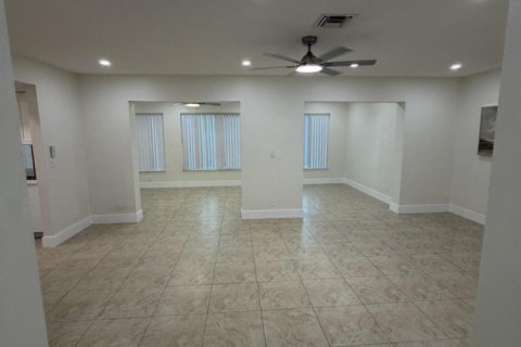 Casa en venta en Margate, Florida, 3 dormitorios, 136.38 m2 № 2083593 - foto 20