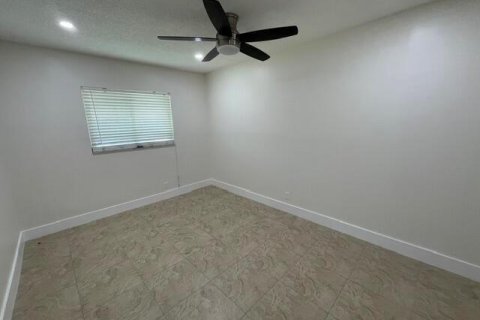 Casa en venta en Margate, Florida, 3 dormitorios, 136.38 m2 № 2083593 - foto 19