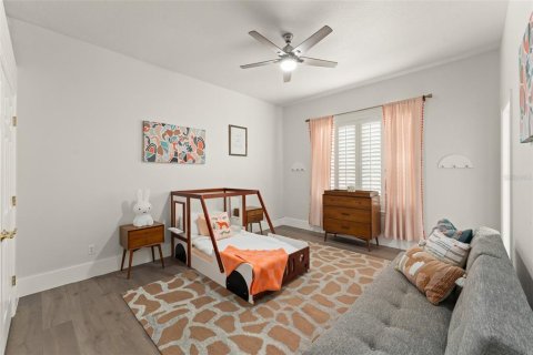 House in Orlando, Florida 5 bedrooms, 352.84 sq.m. № 1846413 - photo 15