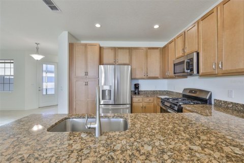 House in Wimauma, Florida 2 bedrooms, 152.73 sq.m. № 2101283 - photo 9