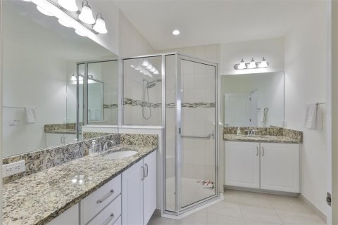 House in Wimauma, Florida 2 bedrooms, 152.73 sq.m. № 2101283 - photo 19